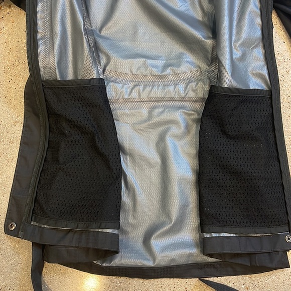 Merrell rain jacket - Picture 4 of 13